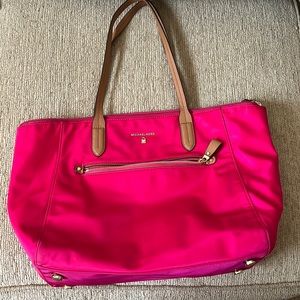 Micheal Kors Nylon Kelsey Hot Pink Hand bag 28h 32w